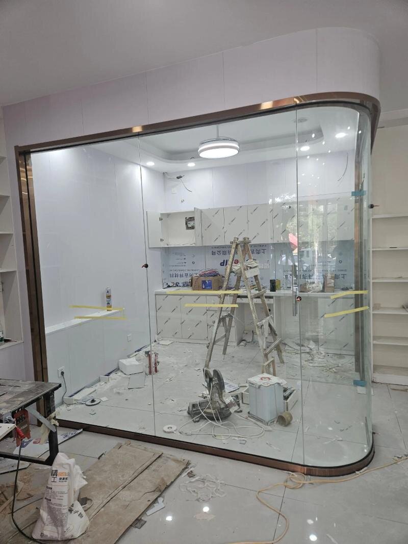 六盘水市异形玻璃异形展柜玻璃 - 价格